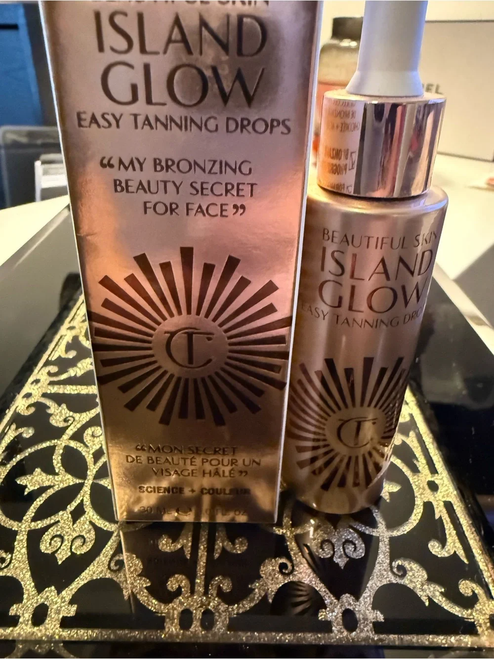 Charlotte Tilbury Island Glow Easy Tanning Drops